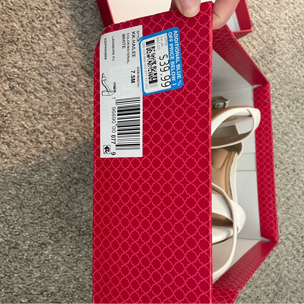 Kelly & Katie White Block Heels - never worn - Picture 3 of 3